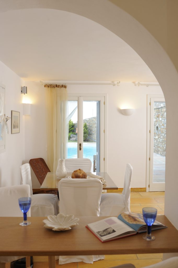 The swimming pool level of Villa Phivi